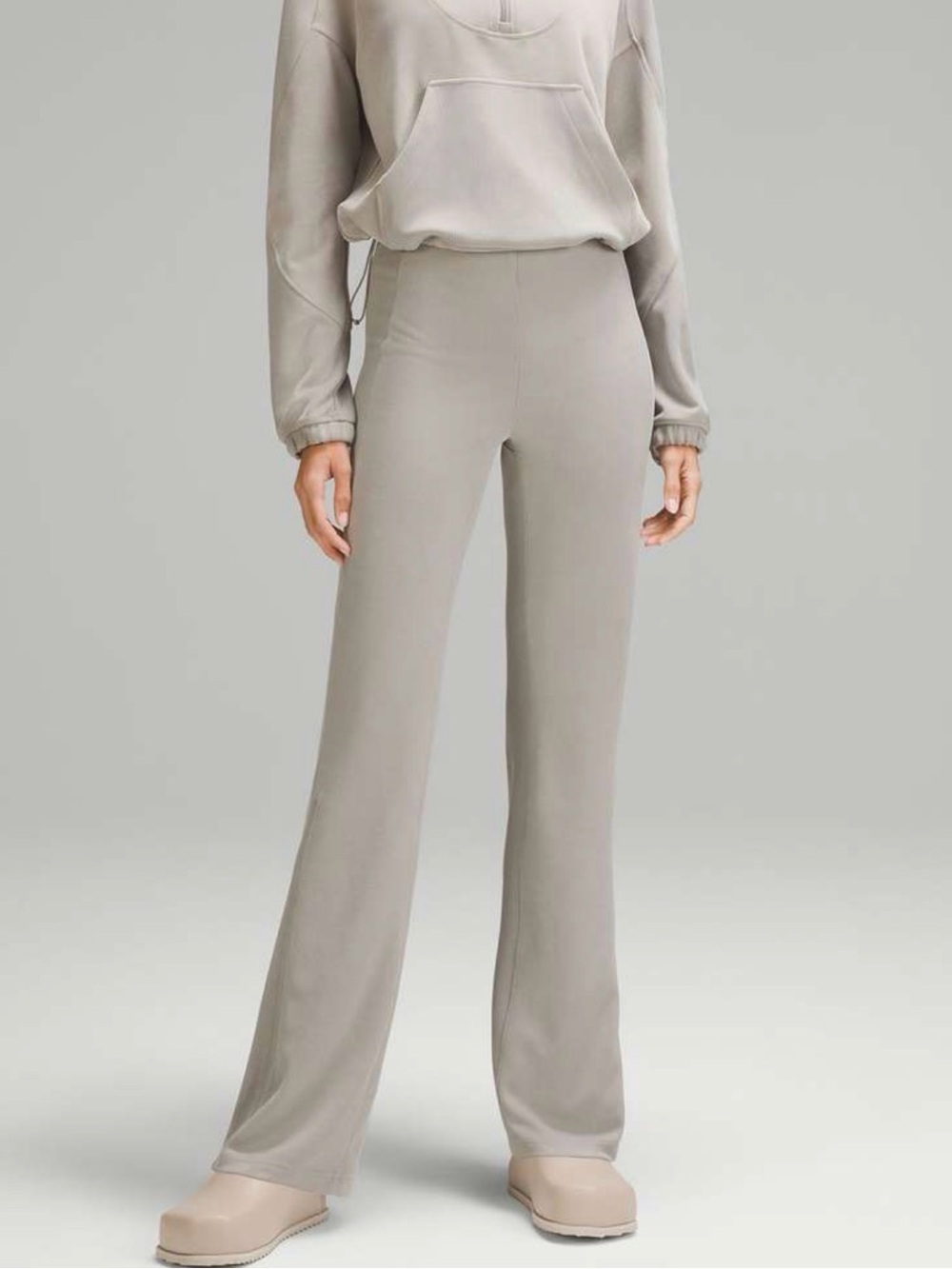 Lululemon Size 10 • Brushed Softstreme Ribbed Zip Flare Pant Riverstone.